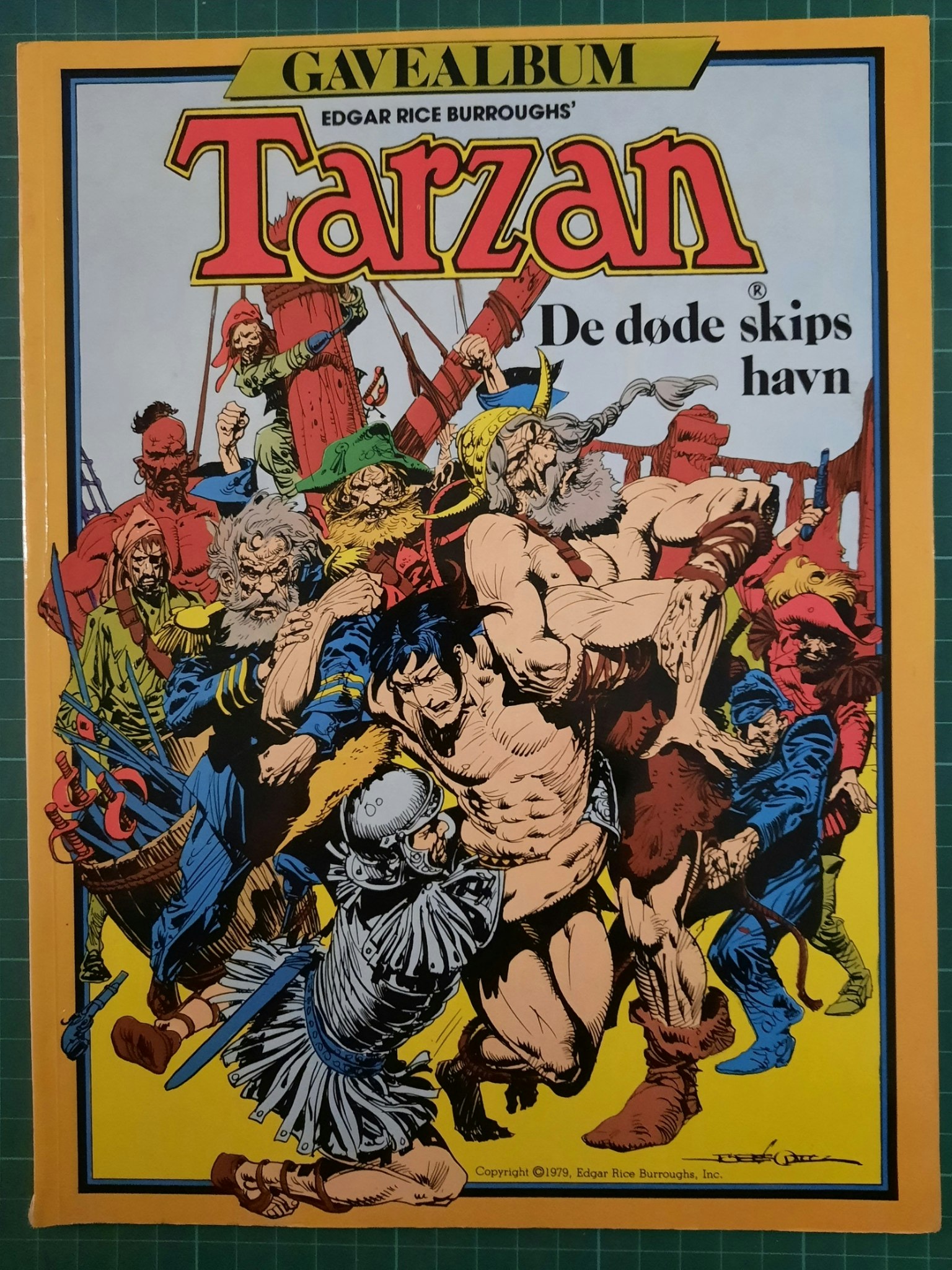 Tarzan gavealbum : De dødes skips havn