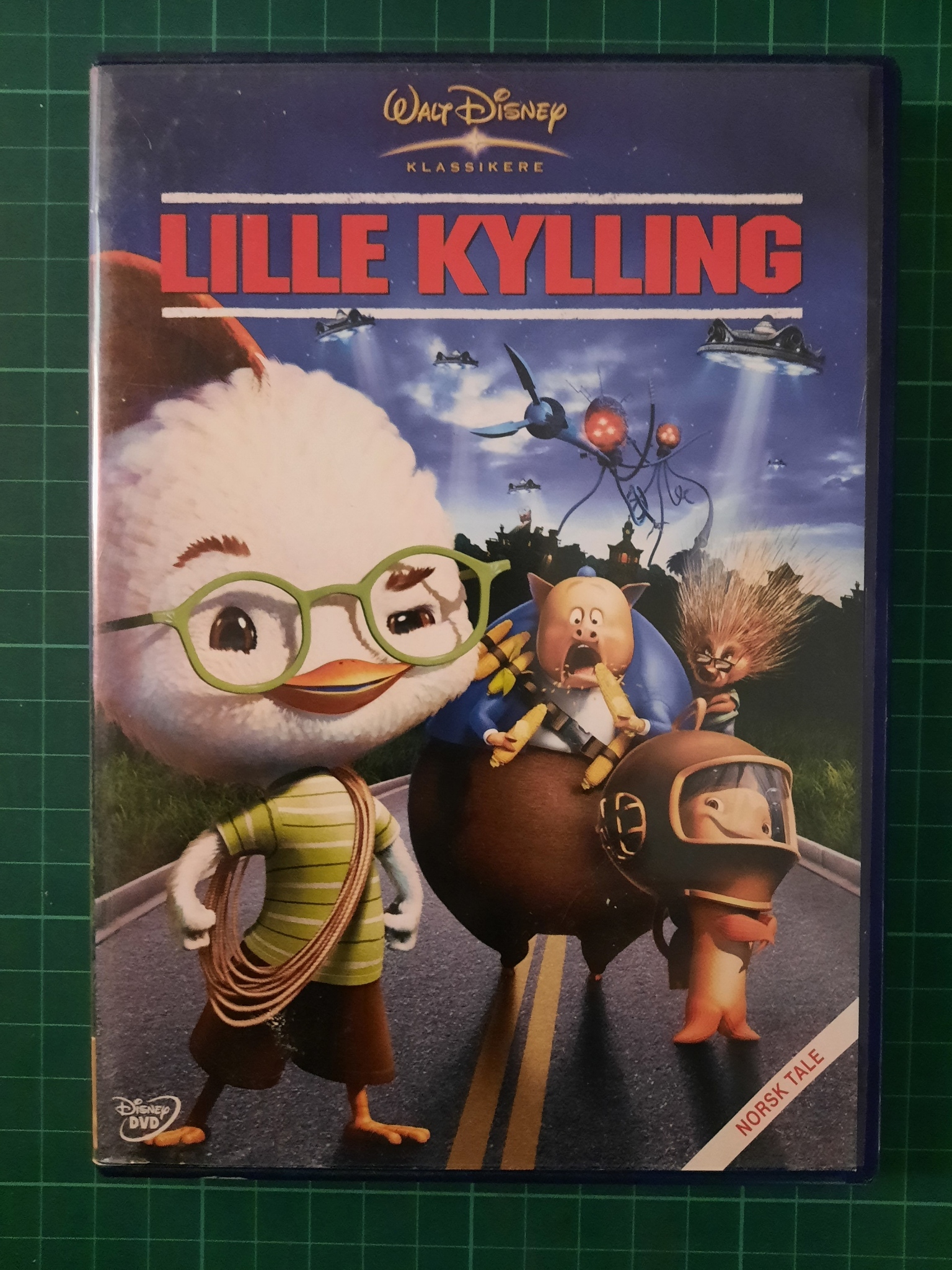 DVD : Lille kylling