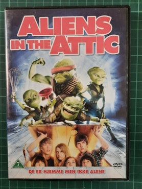 DVD : Aliens in the attic