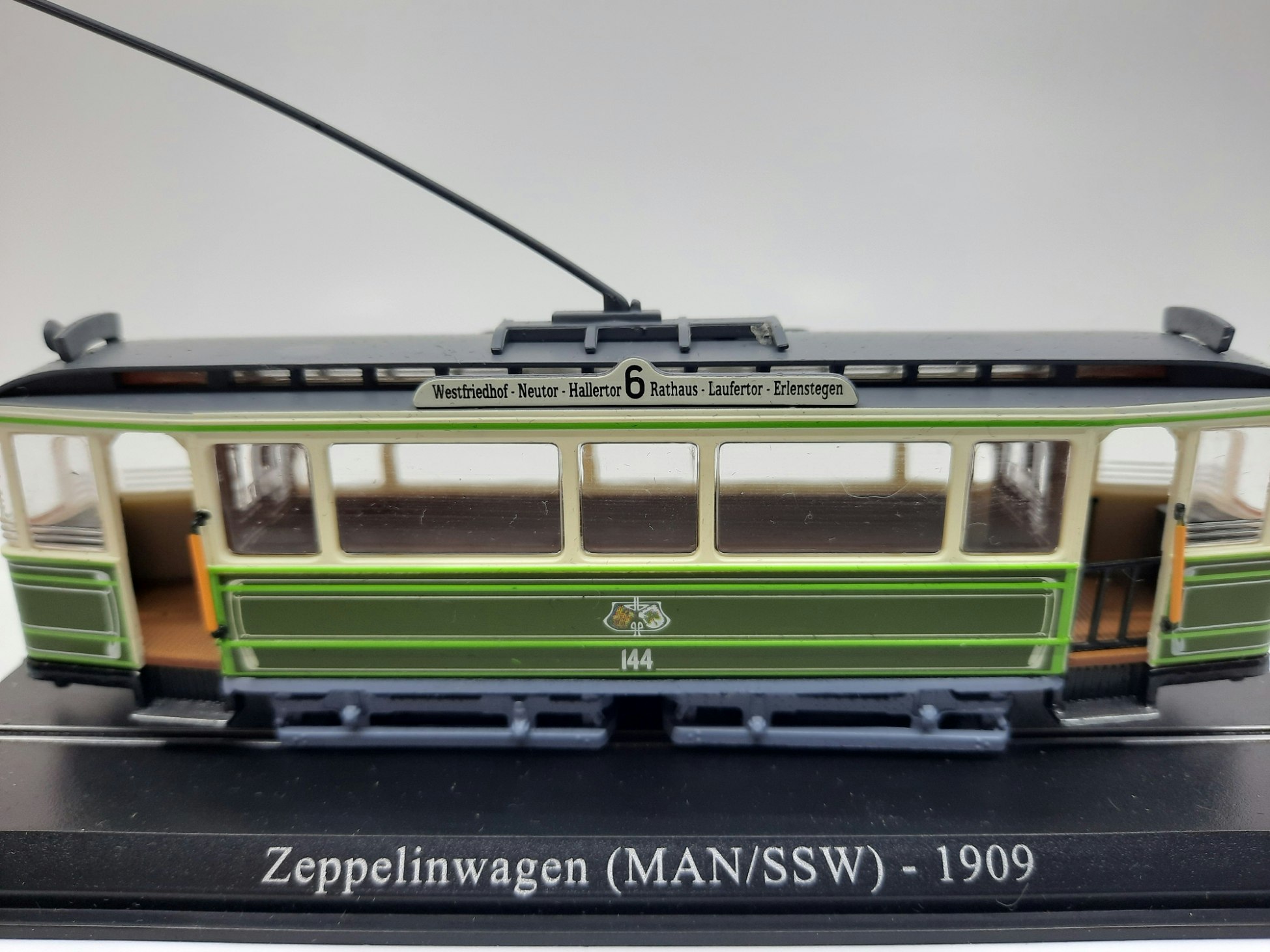 Trikk : Zeppelinwagen HO-skala