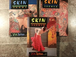 Skin show 1-3 (Tatoo) Engelsk tekst