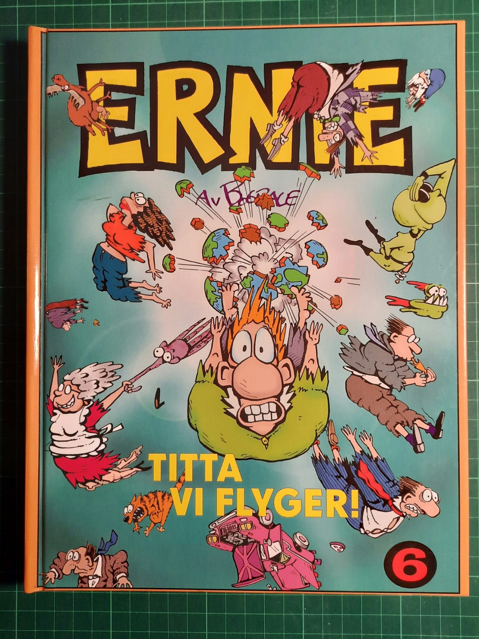 Ernie bok 6 : Titta vi flyger (Svensk)