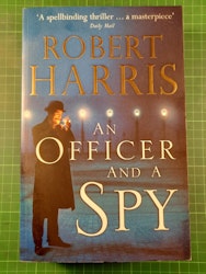 Robert Harris : An officer and a spy