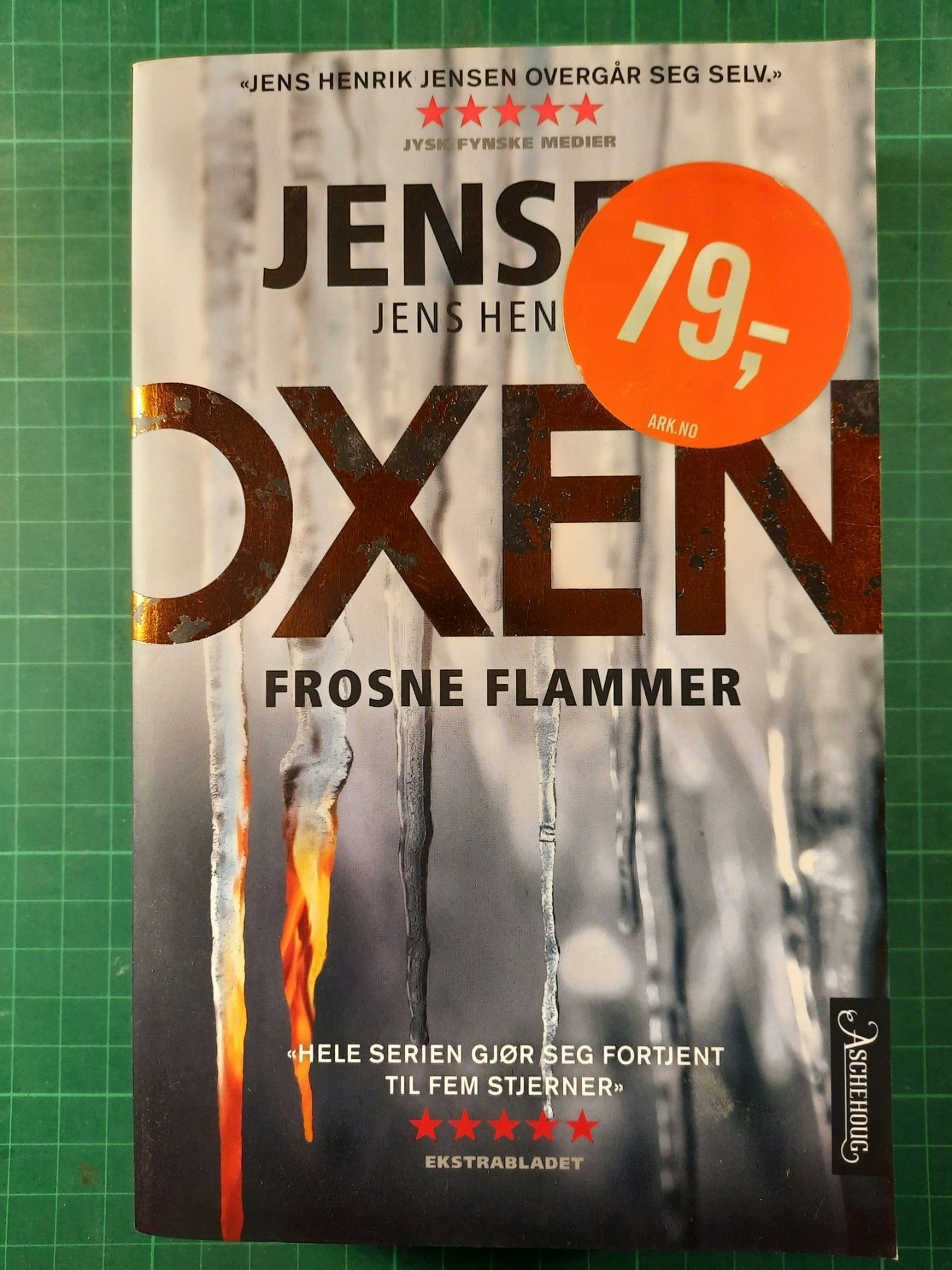 Jens H. Jensen : Oxen - Frosne flammer