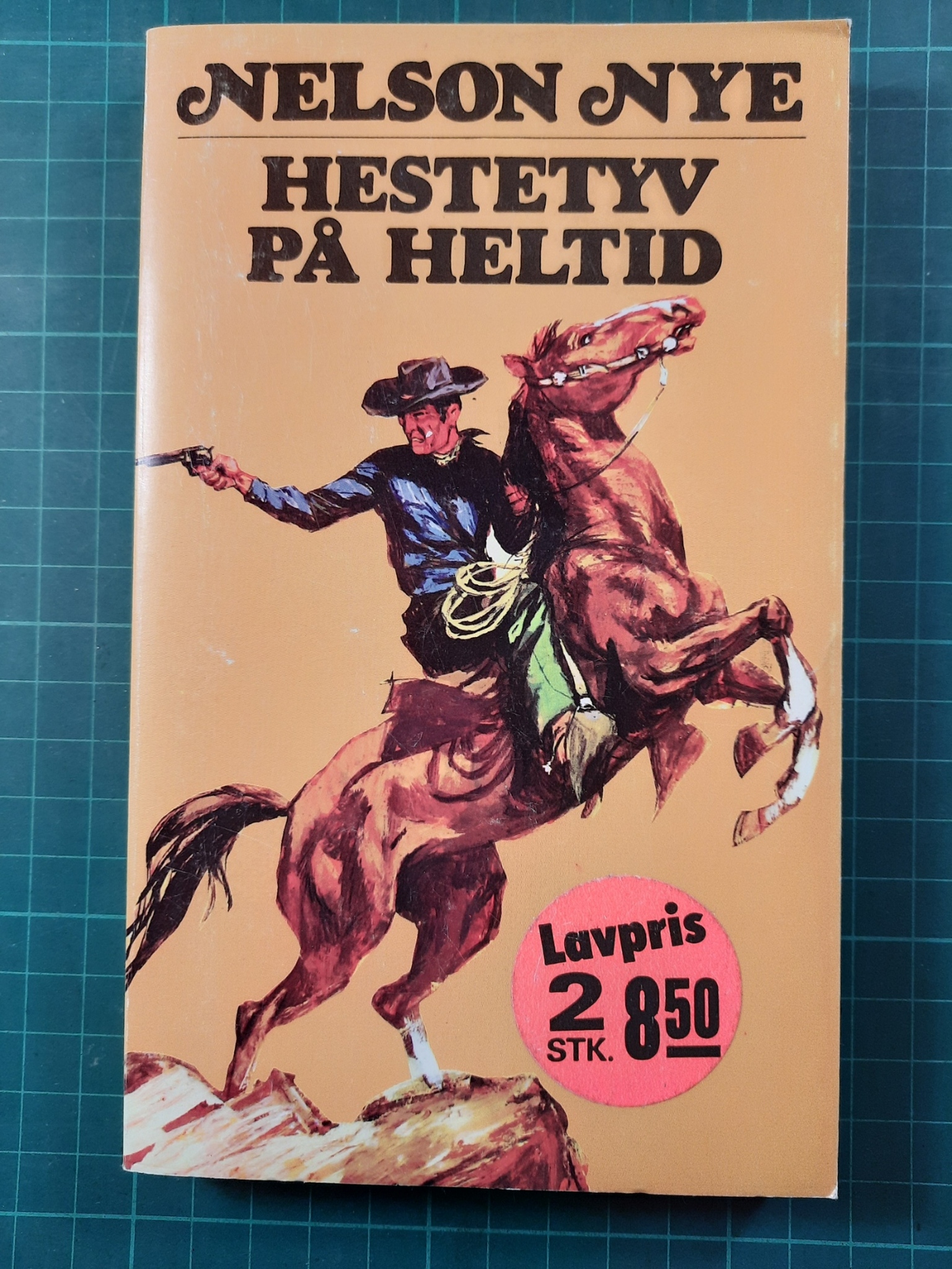 Nelson Nye 14 : Hestetyv på heltid