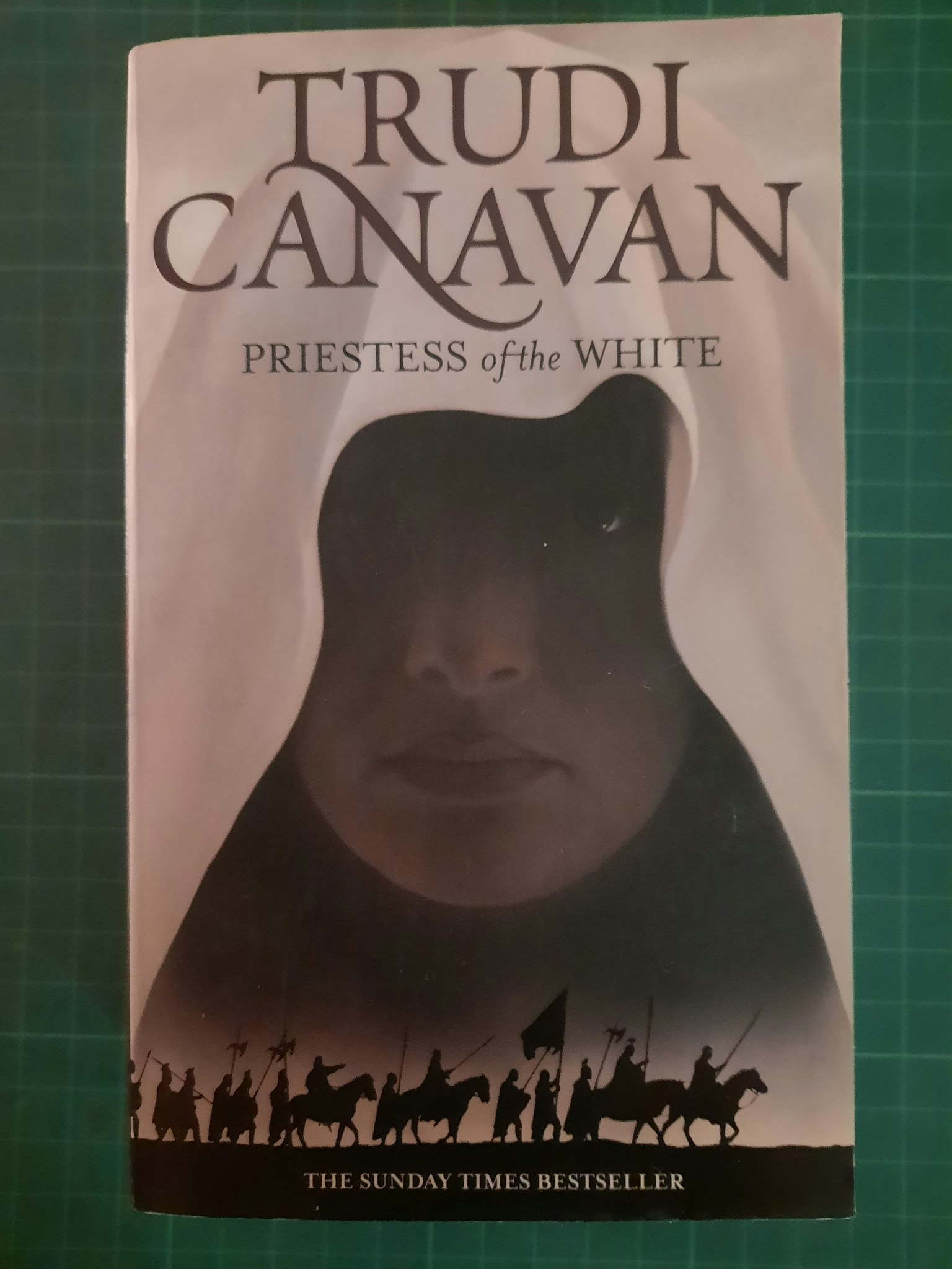 Priestess of the white