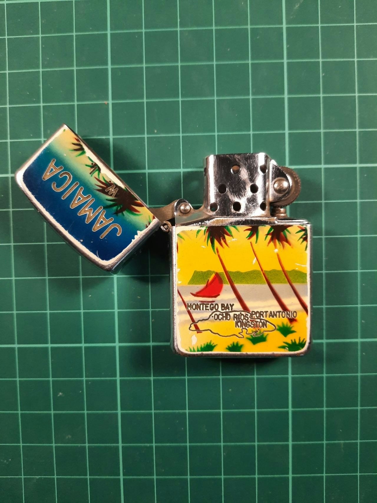 Penguin lighter "Jamaica"