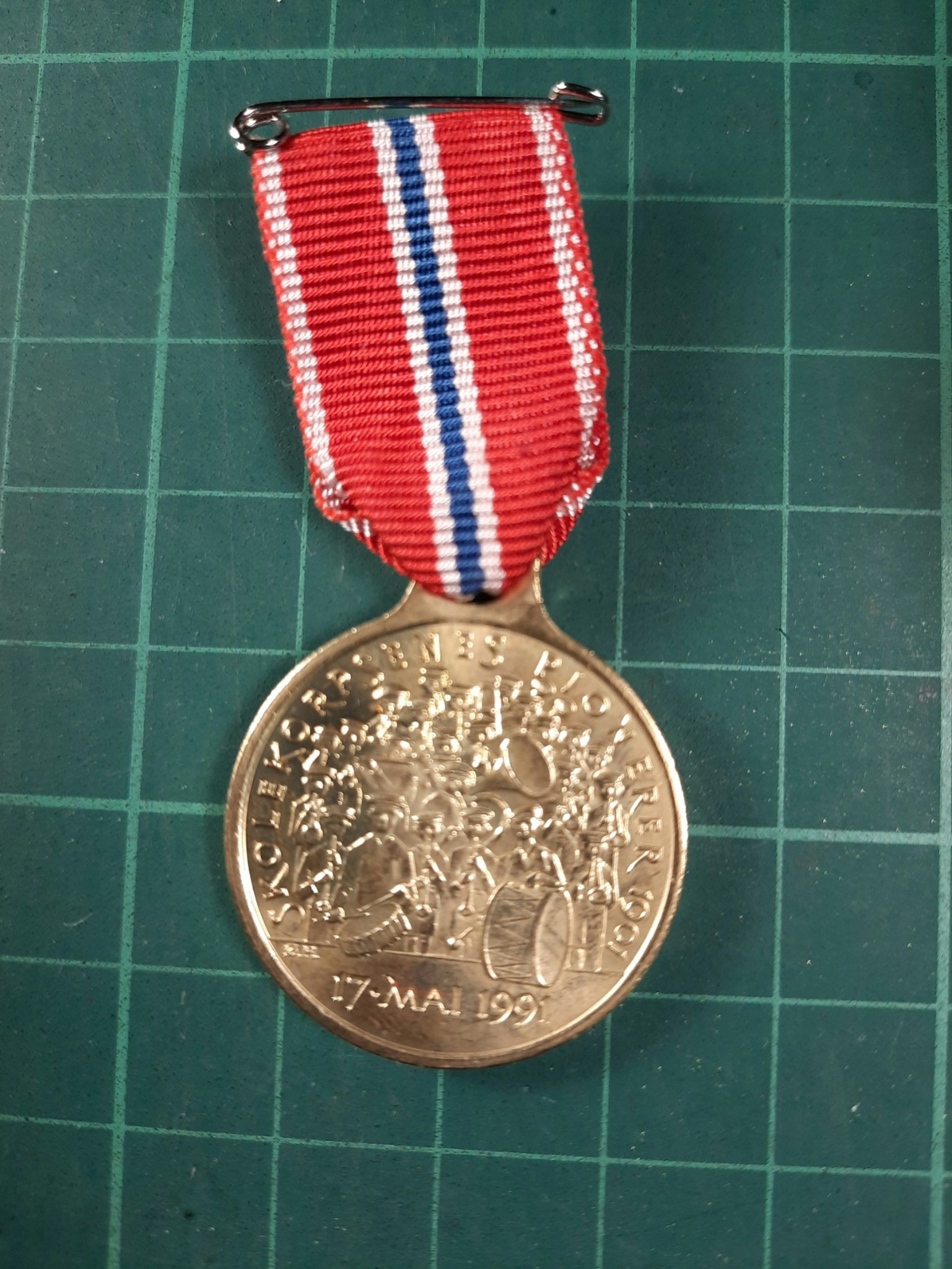 17 Mai medalje 1991 Skolekorpsene