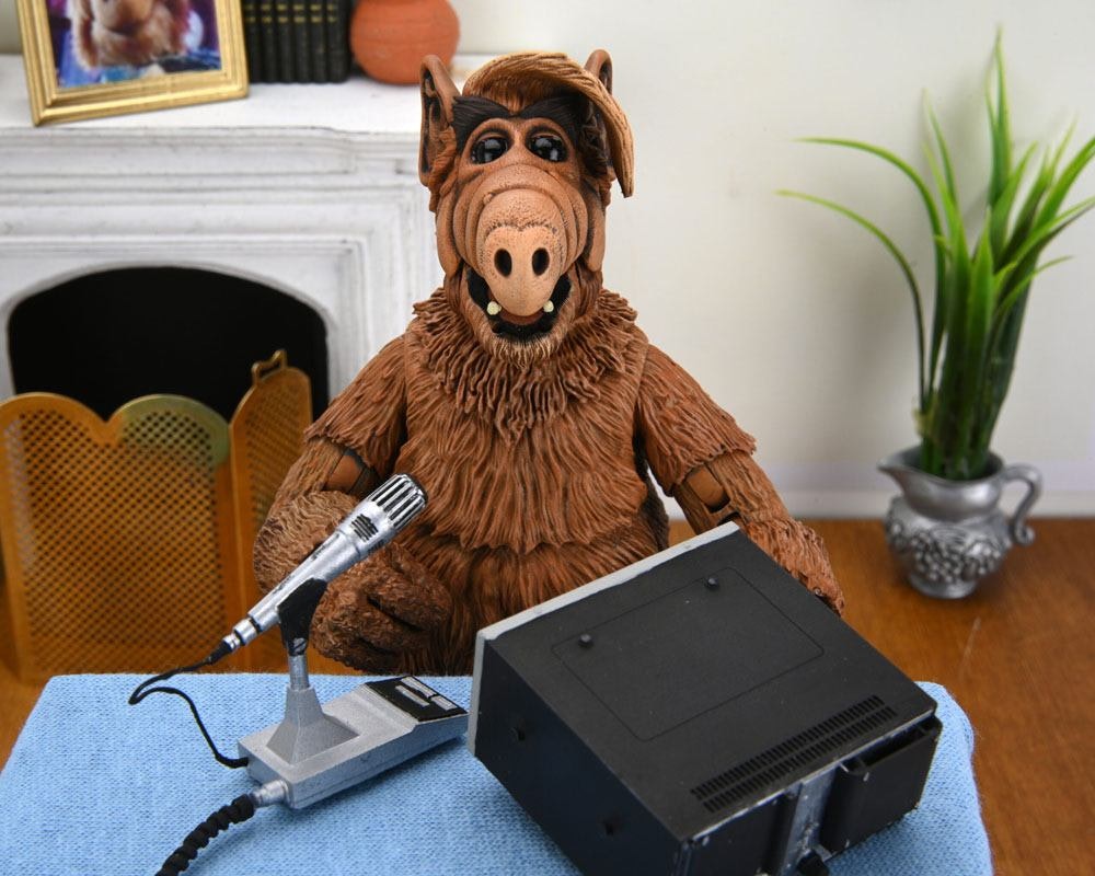 Ultimate Alf Action Figure