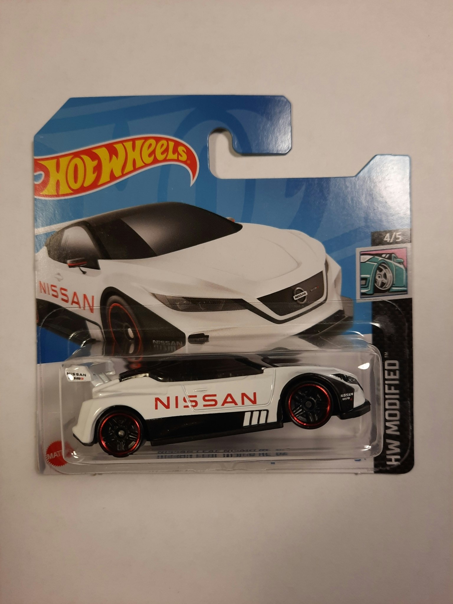 Nissan Leaf Nismo RC_02 hvit #091