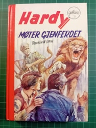 083: Hardy-guttene møter gjenferdet