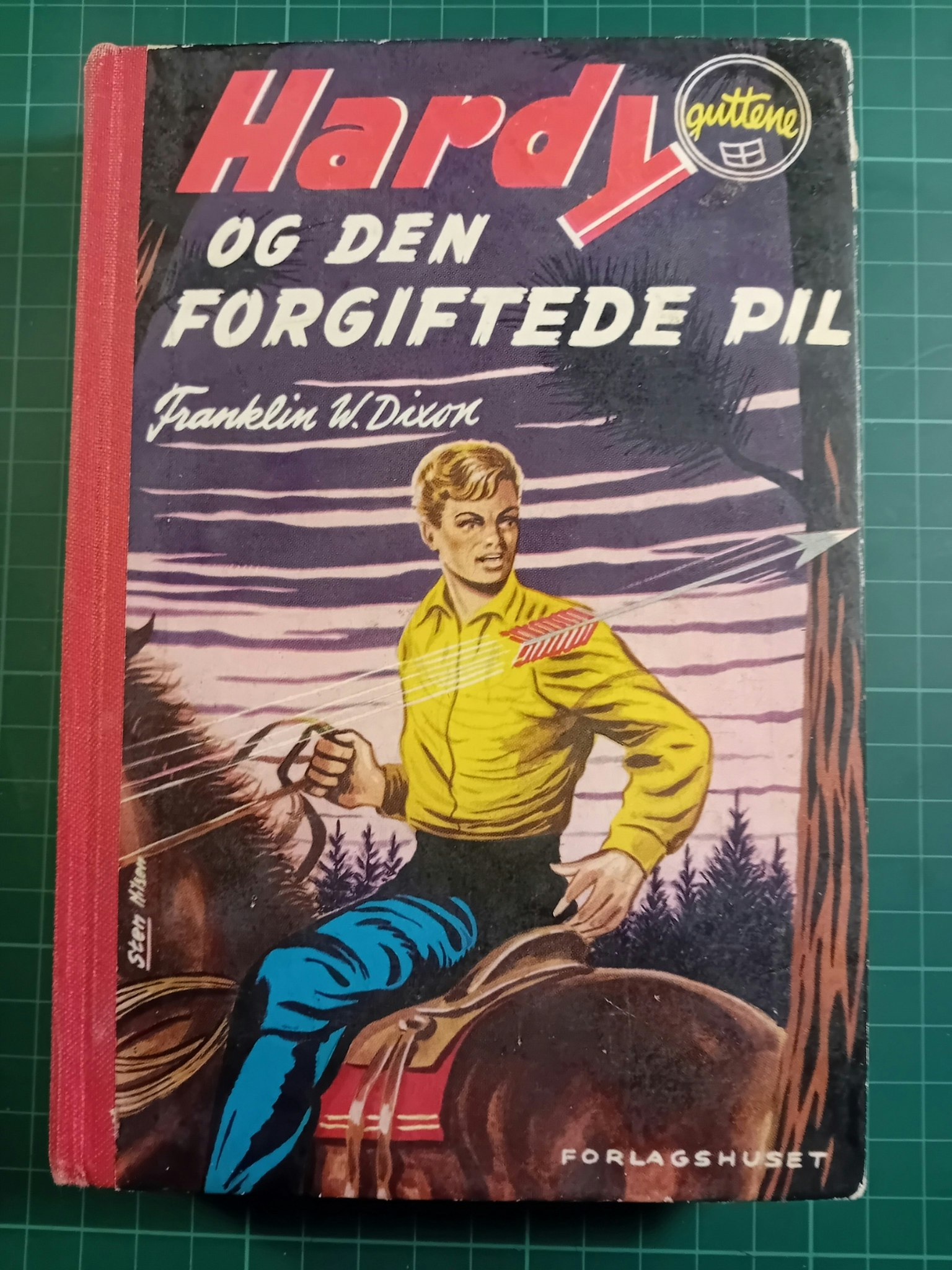 028: Hardy-guttene og den forgiftede pil