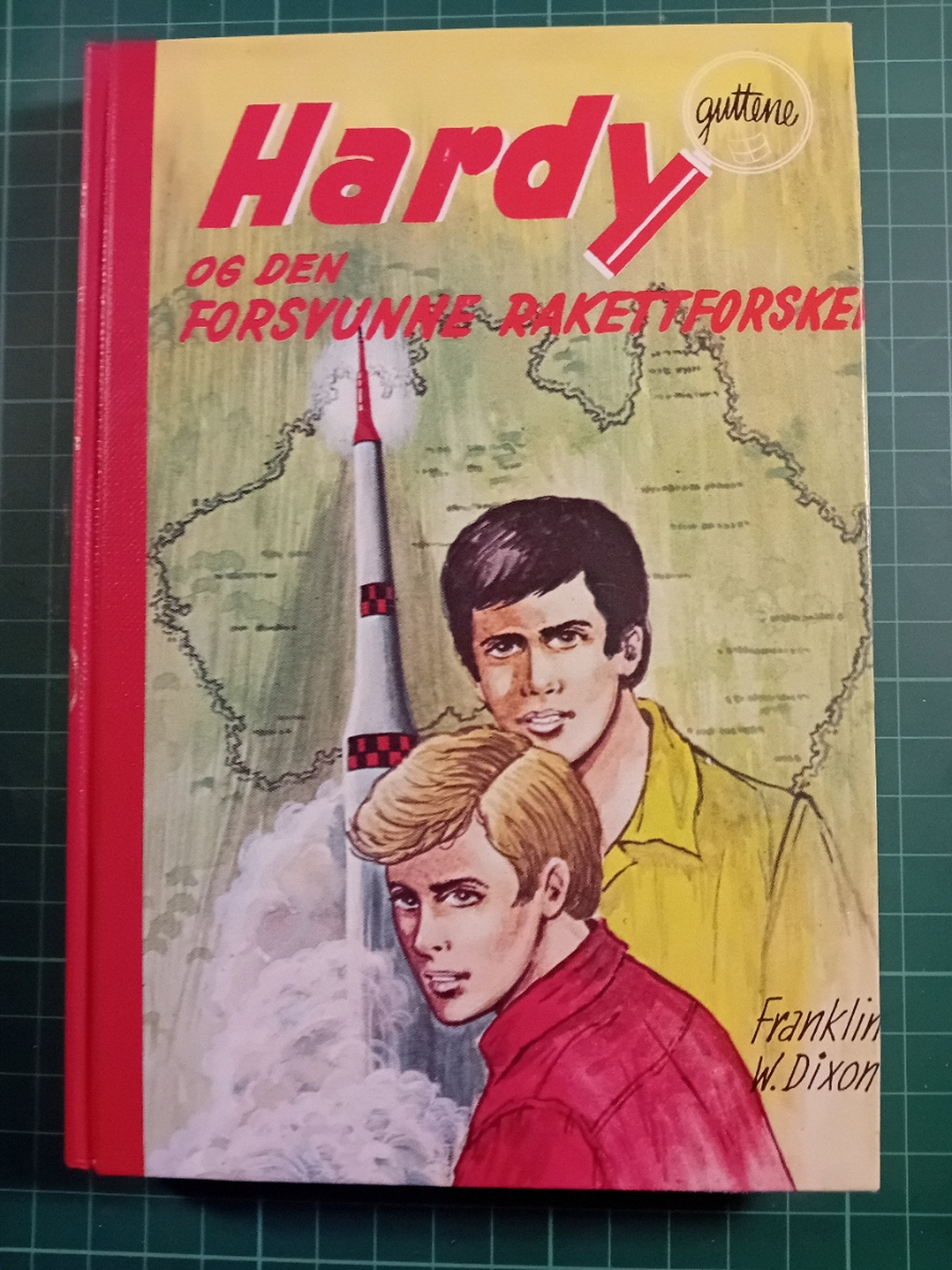 068: Hardy-guttene og den forsvunne rakettforsker
