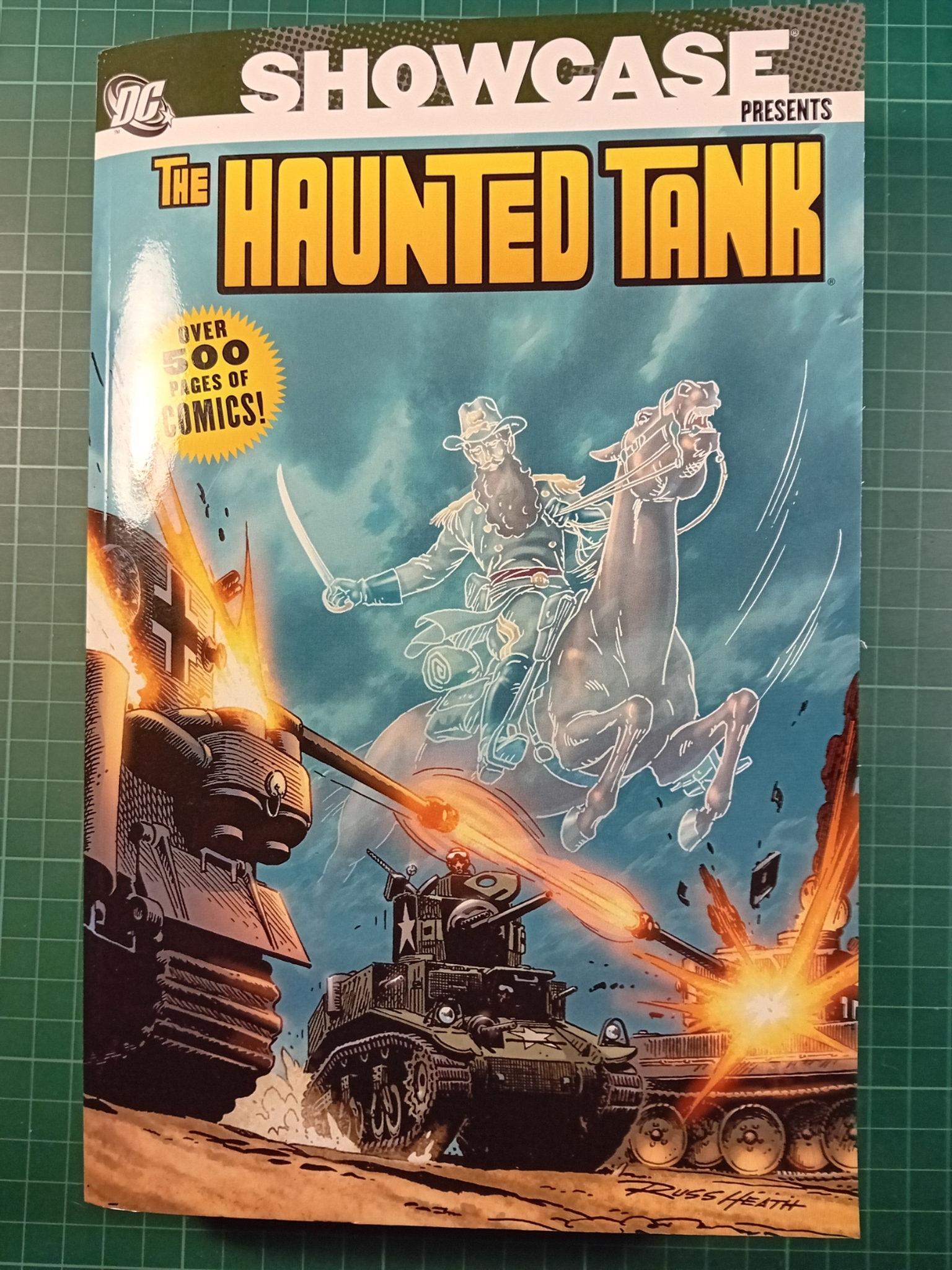DC Showcase : The haunted tank 1