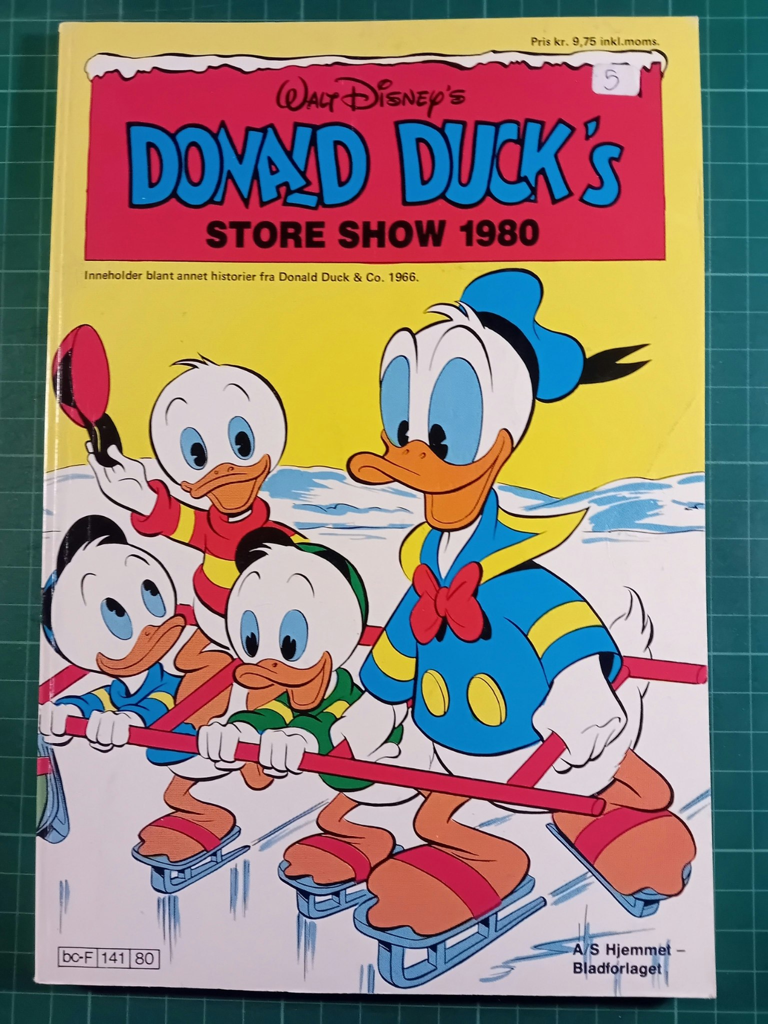 Donald Ducks 1980 Store show