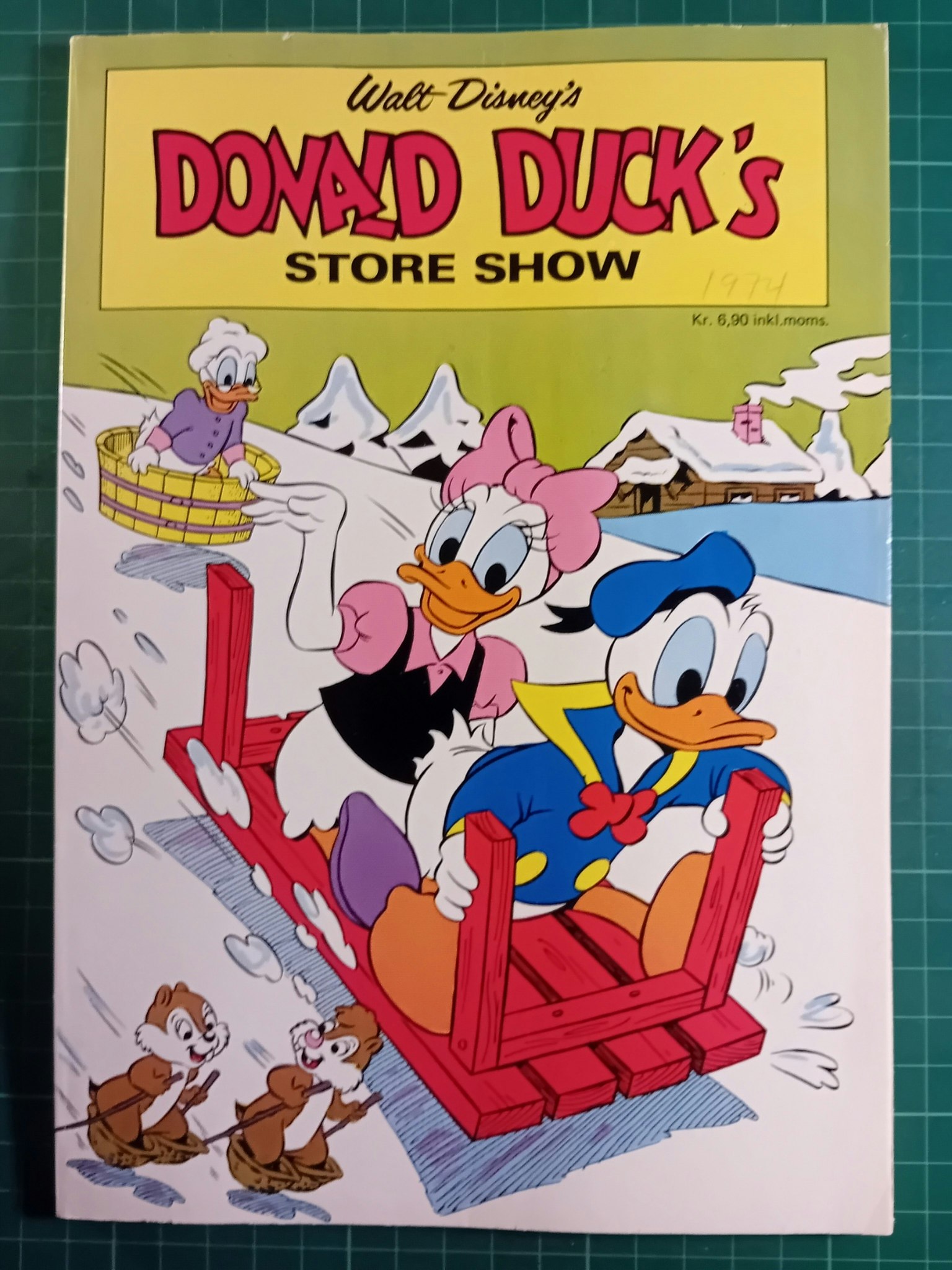 Donald Ducks 1974 Store show