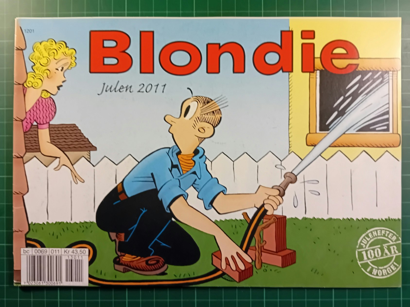 Blondie Julen 2011