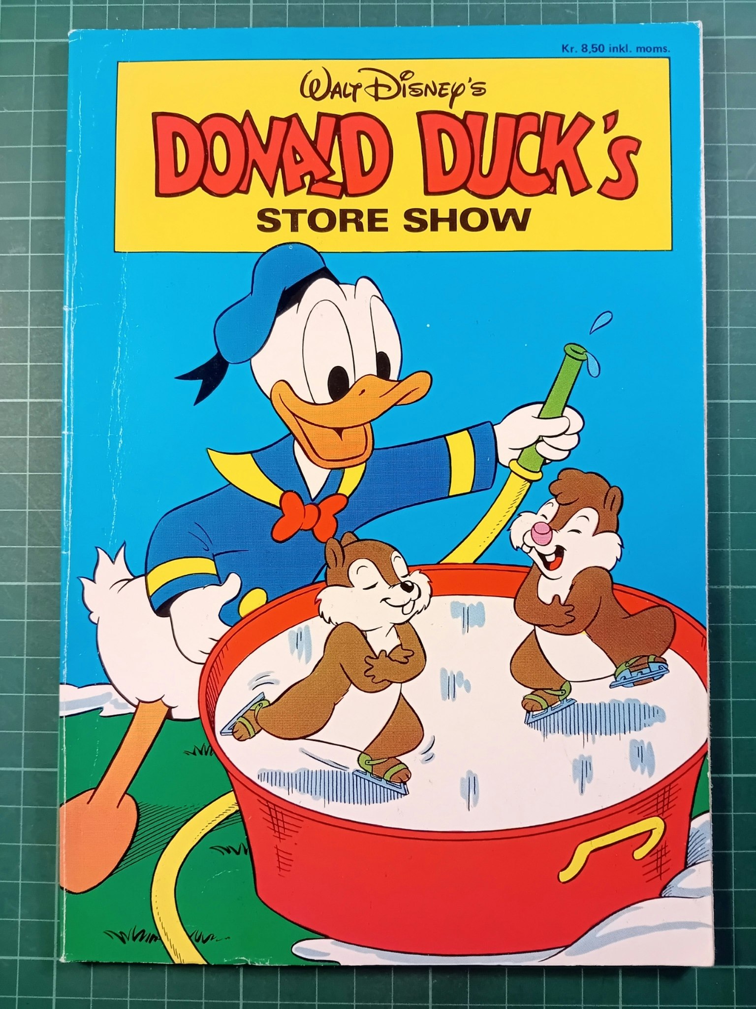 Donald Ducks 1976 Store show