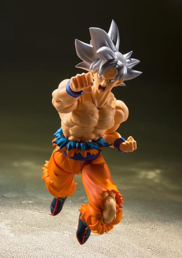 Dragon Ball Super S.H. Figuarts Action Figure Son Goku Ultra Instinct 14 cm (Totalpris 698,-)