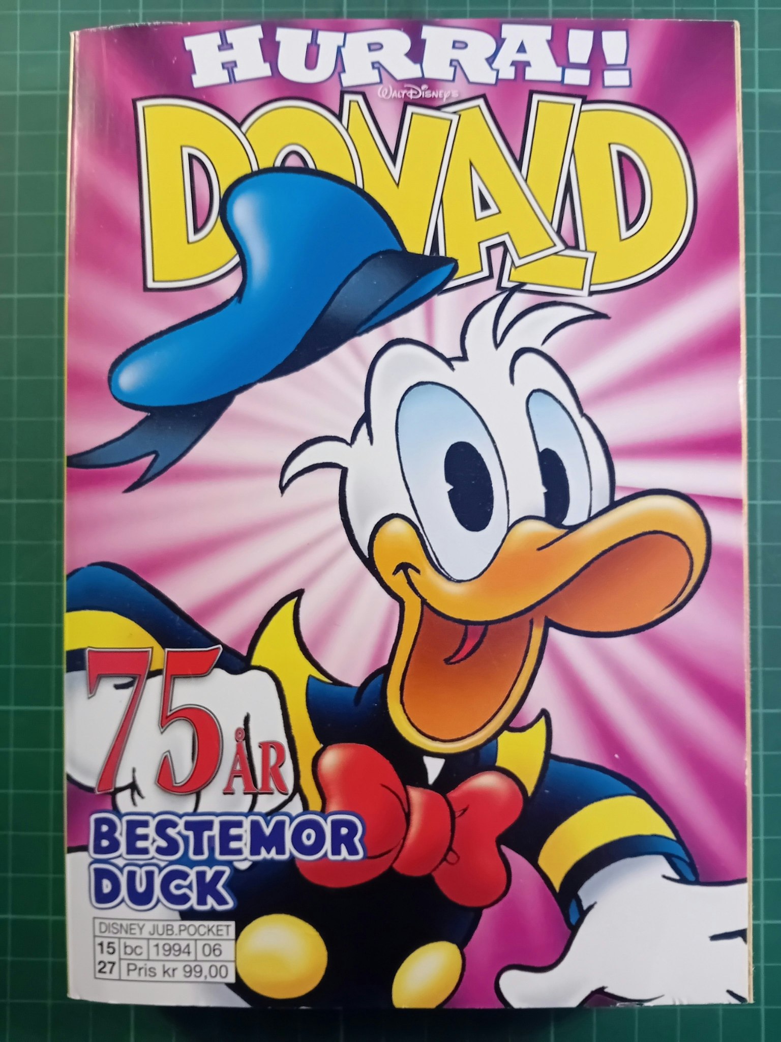 Hurra!! Donald 75 år Bestemor Duck