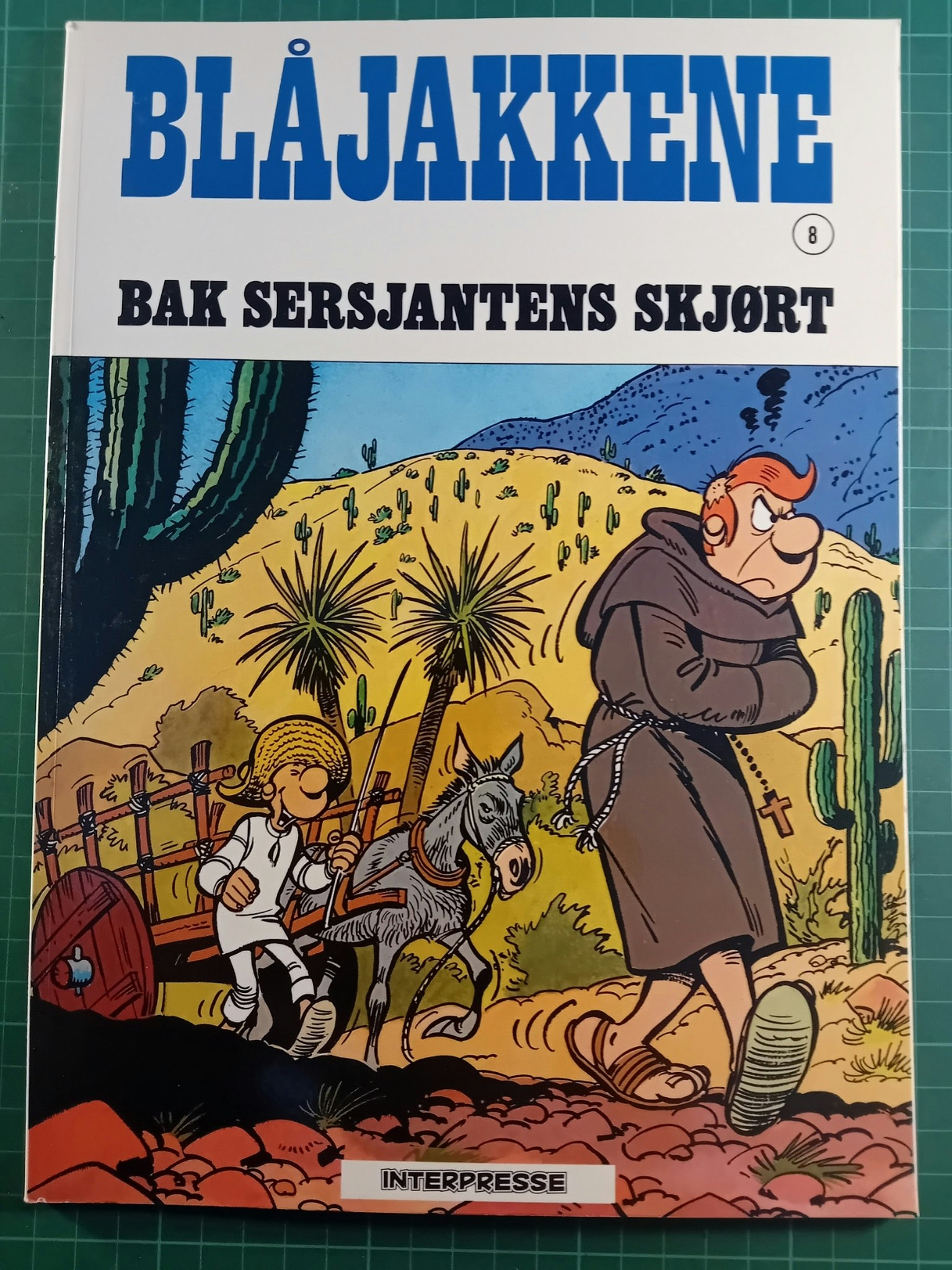 Blåjakkene 08 Bak sersjantens skjørt