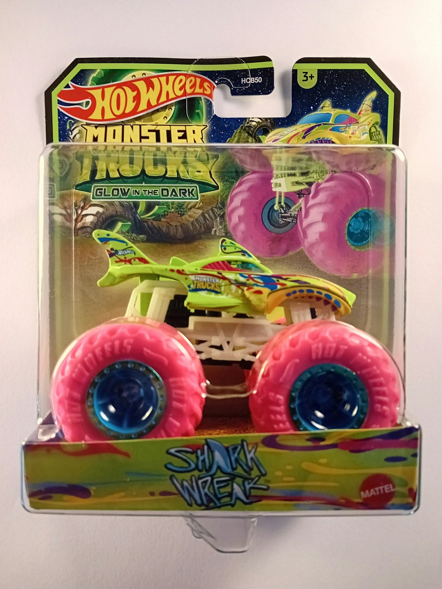 Monster Trucks Glow in the dark : Shark Wreak