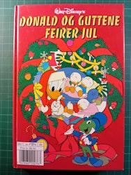 Donald og guttene feirer jul