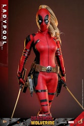 Deadpool & Wolverine Movie Masterpiece Action Figure 1/6 Ladypool 30 cm (Totalpris 4.795,-)