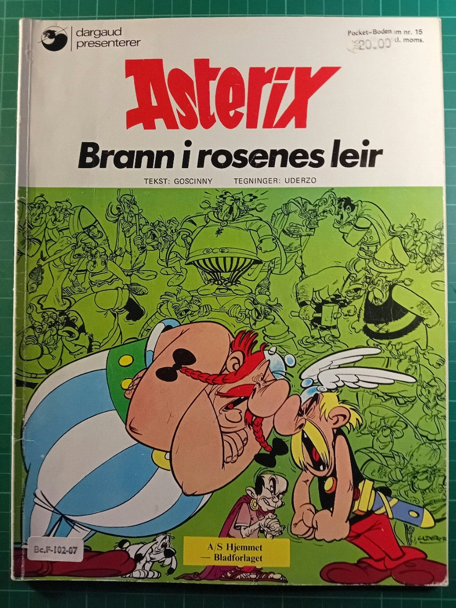 Asterix 15 Brann i rosenes leir