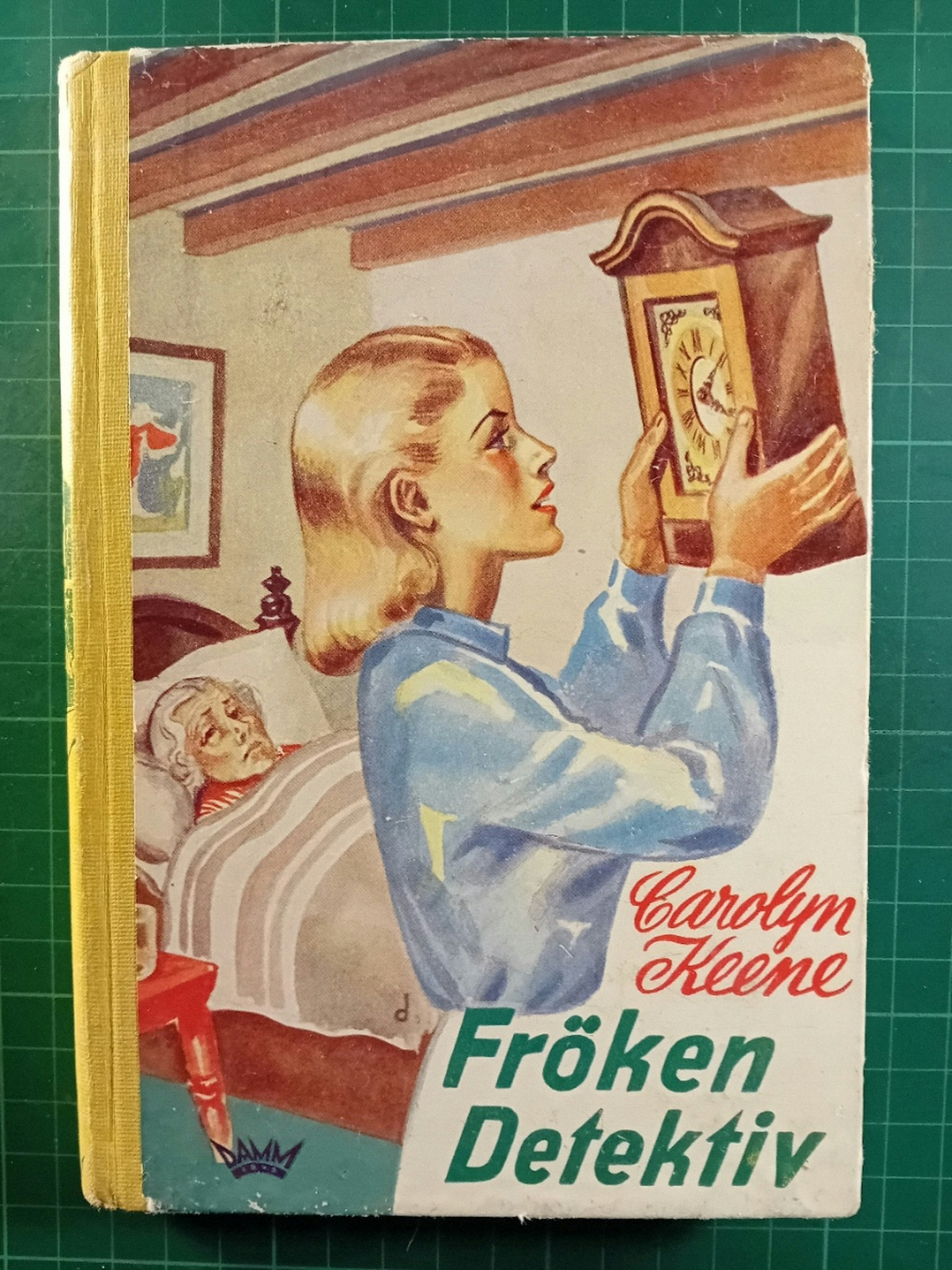 Frøken Detektiv 01