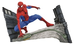 Marvel Comic Gallery PVC Statue Spider-Man Webbing 18 cm (Totalpris 749,-)
