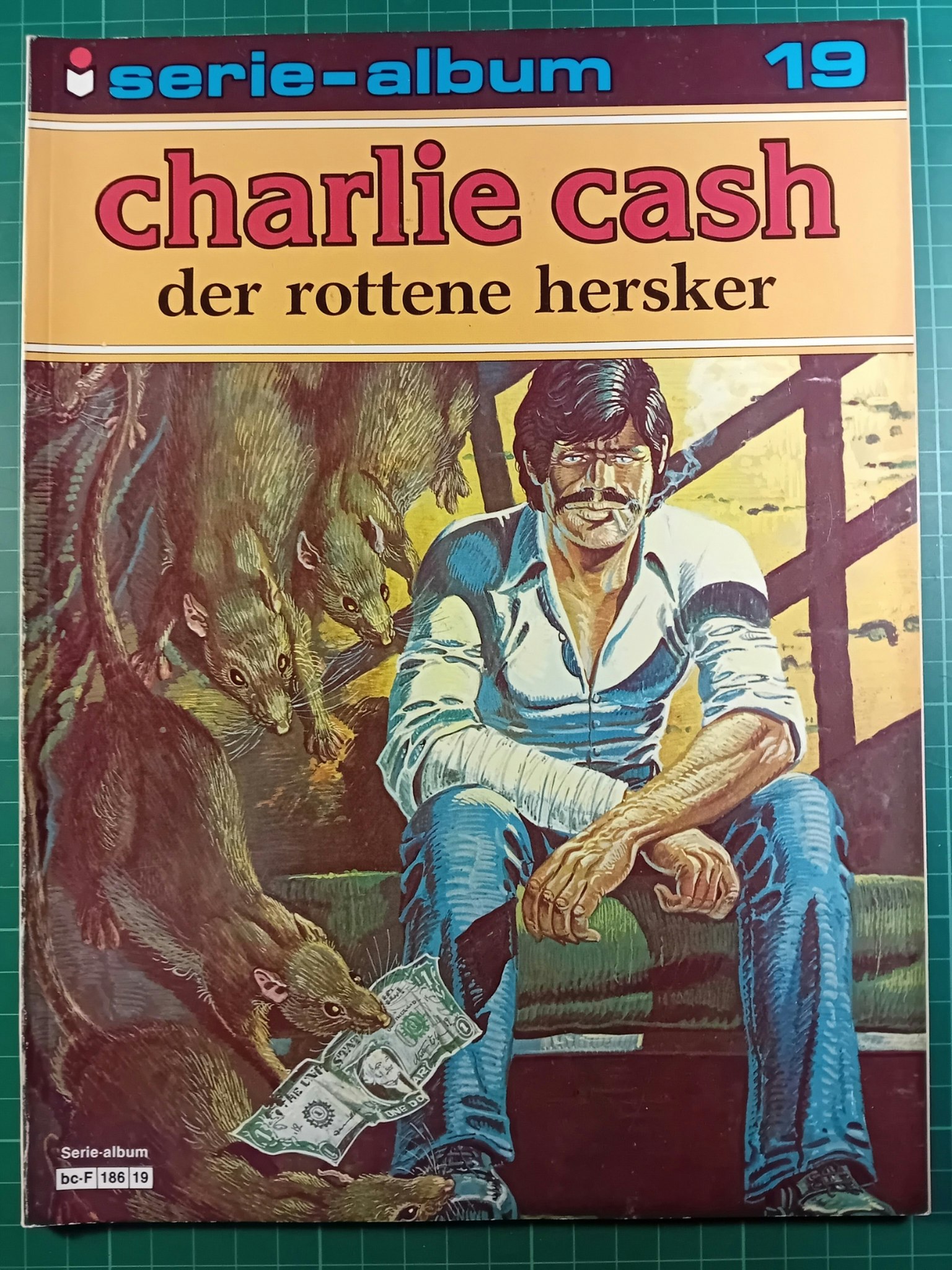 Serie-album 19 Charlie Cash