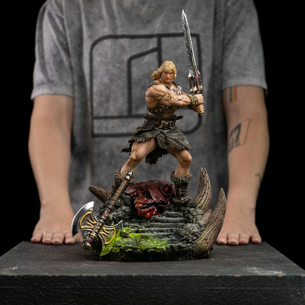 Masters of the Universe Deluxe Art Scale Statue 1/10 He-Man Unleashed 34 cm (totalpris 4.295,-)