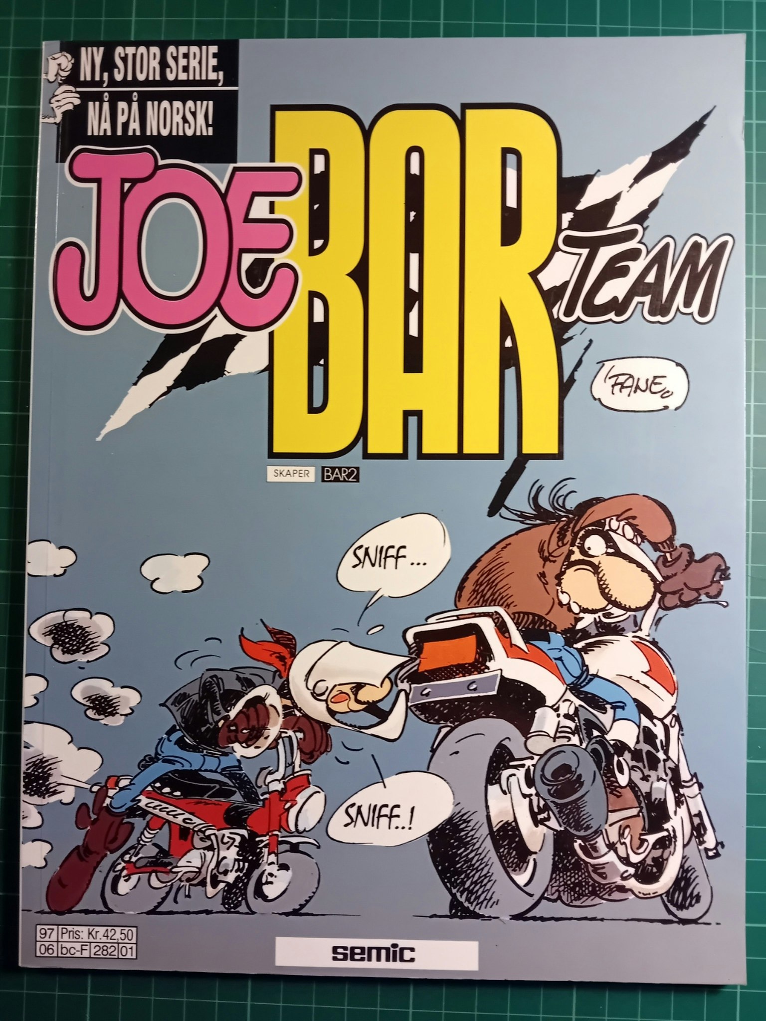 Joe Bar Team1