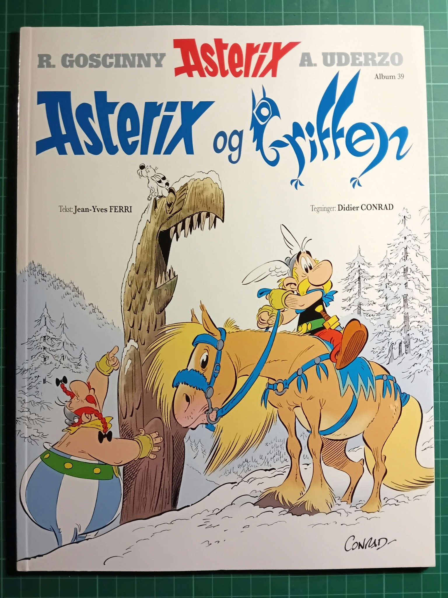 Asterix 39 Asterix og griffen (Bokhandler utgave)