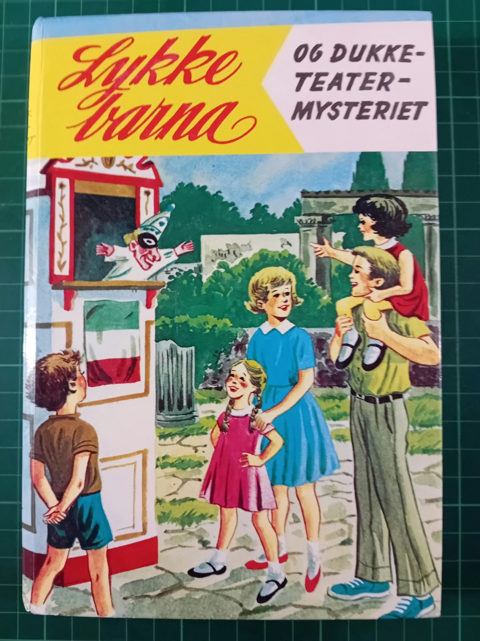 Lykkebarna 29 og dukketeatermysteriet