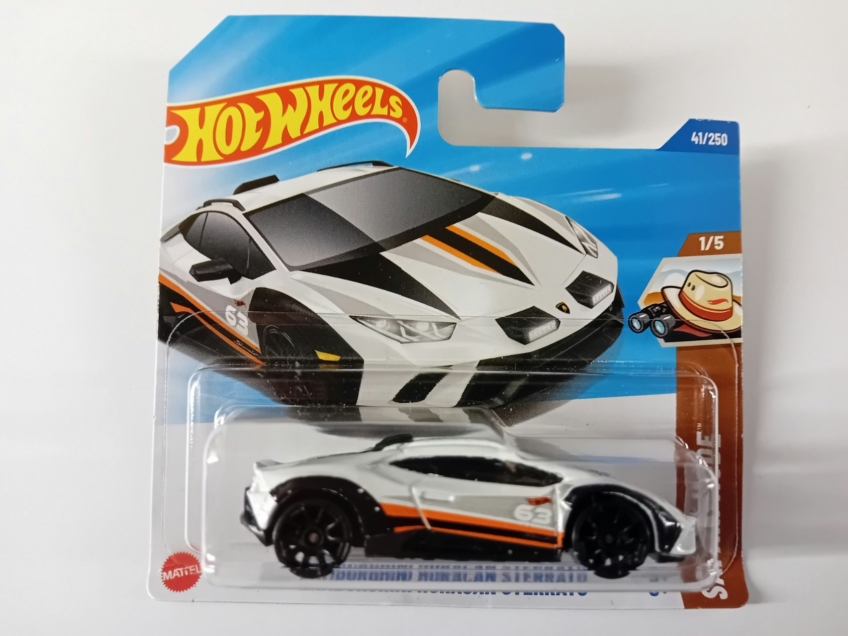 Lamborghini Huracan Sterrato hvit #041