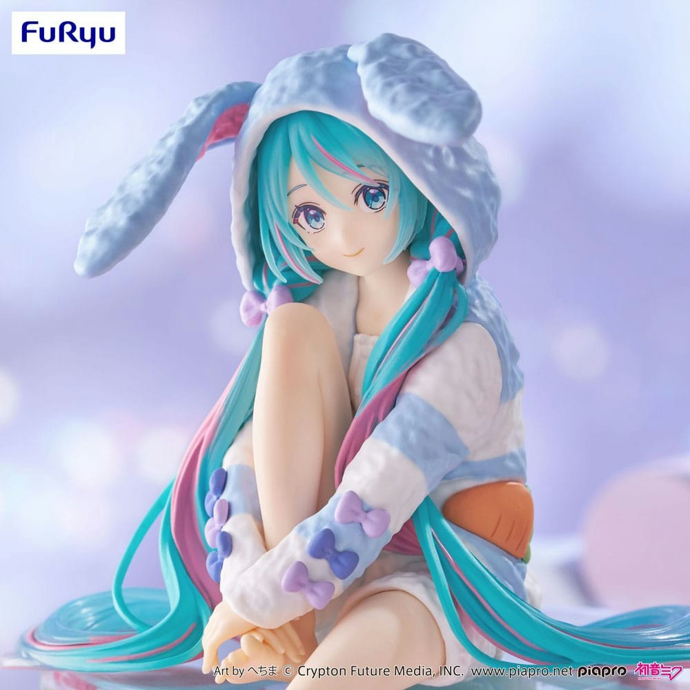 Hatsune Miku Noodle Stopper PVC Statue Hatsune Miku Rabbit Ear Hood Pajama Blue Color Ver. 14 cm (Totalpris 379,-)