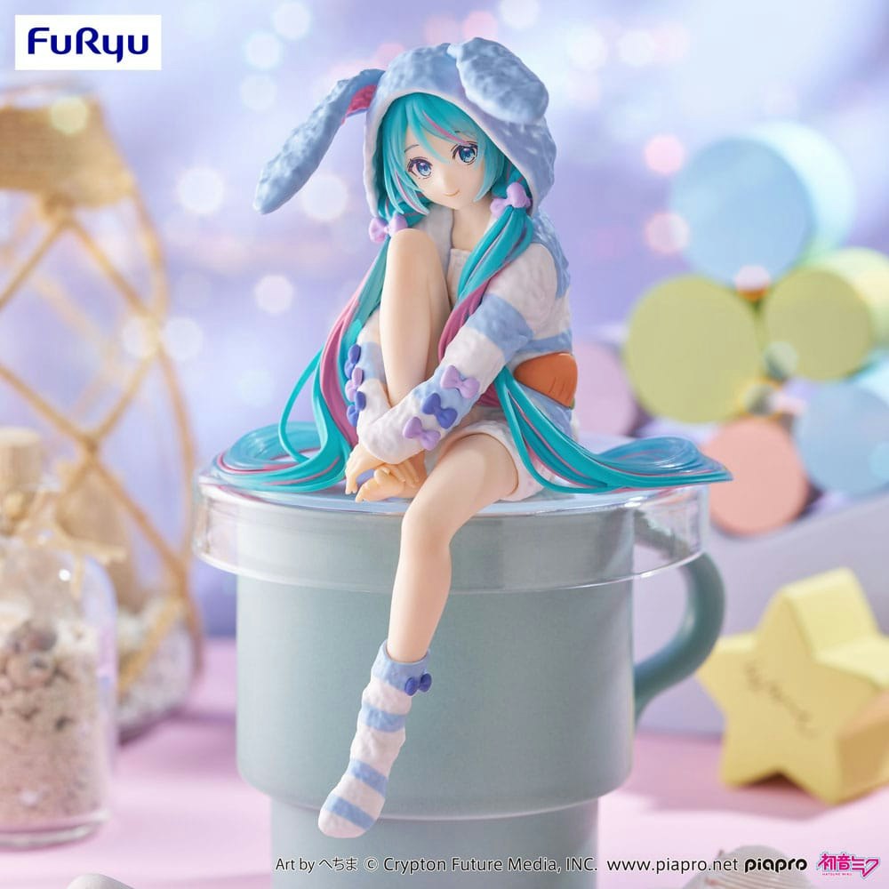 Hatsune Miku Noodle Stopper PVC Statue Hatsune Miku Rabbit Ear Hood Pajama Blue Color Ver. 14 cm (Totalpris 379,-)