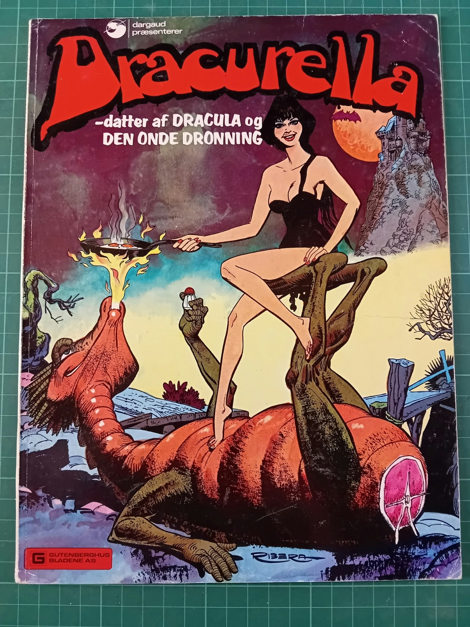 Dracuella (Dansk)