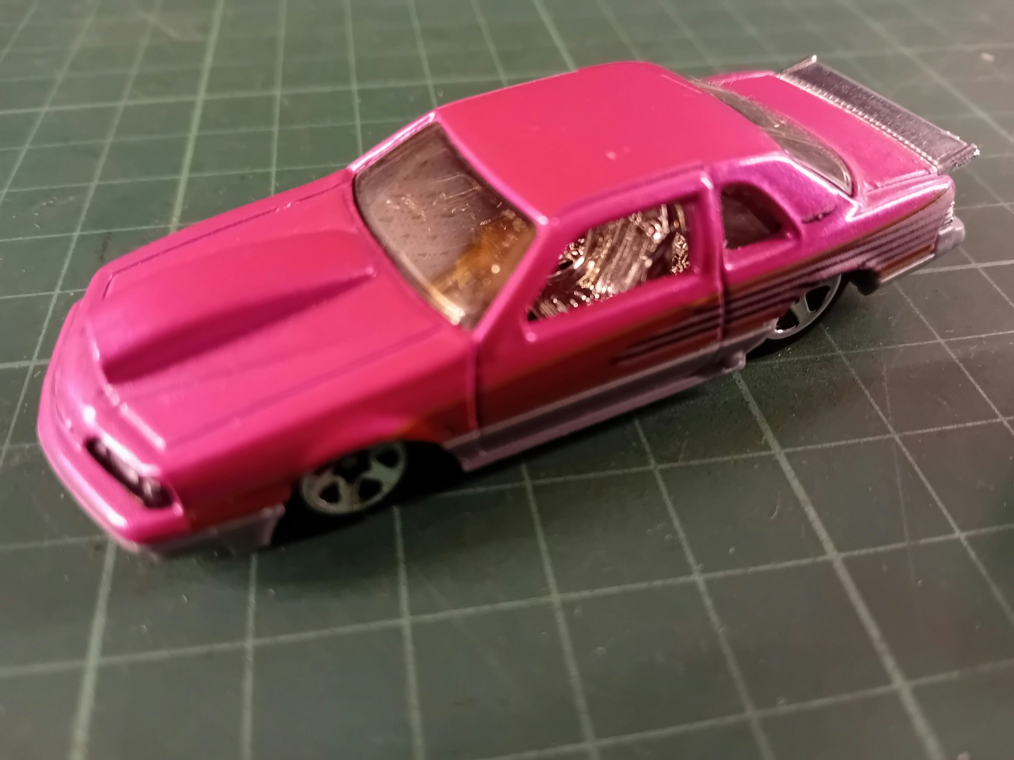Hot Wheels Ford T-Bird 1988