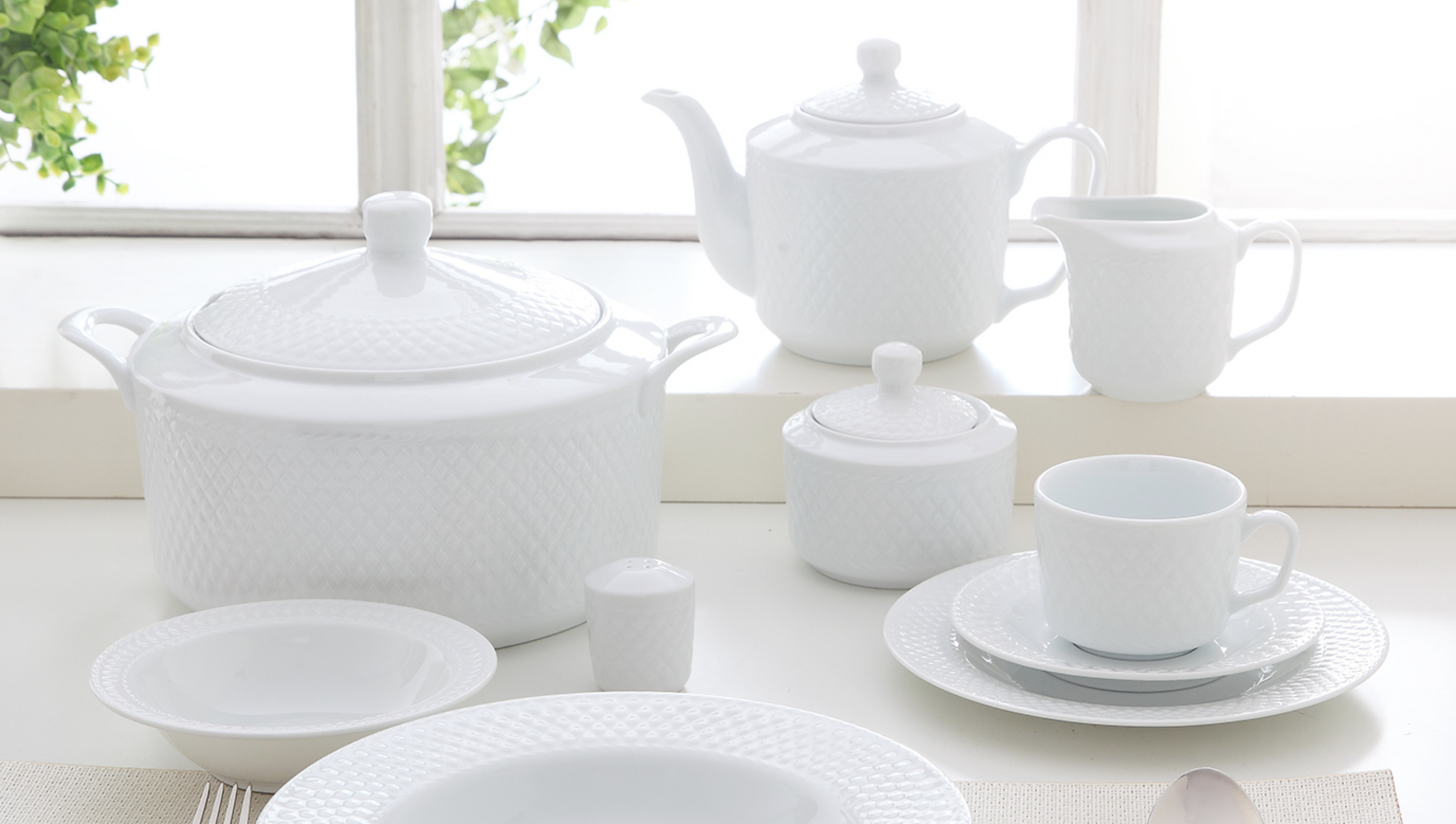 Radiance White - 101 deler porselen