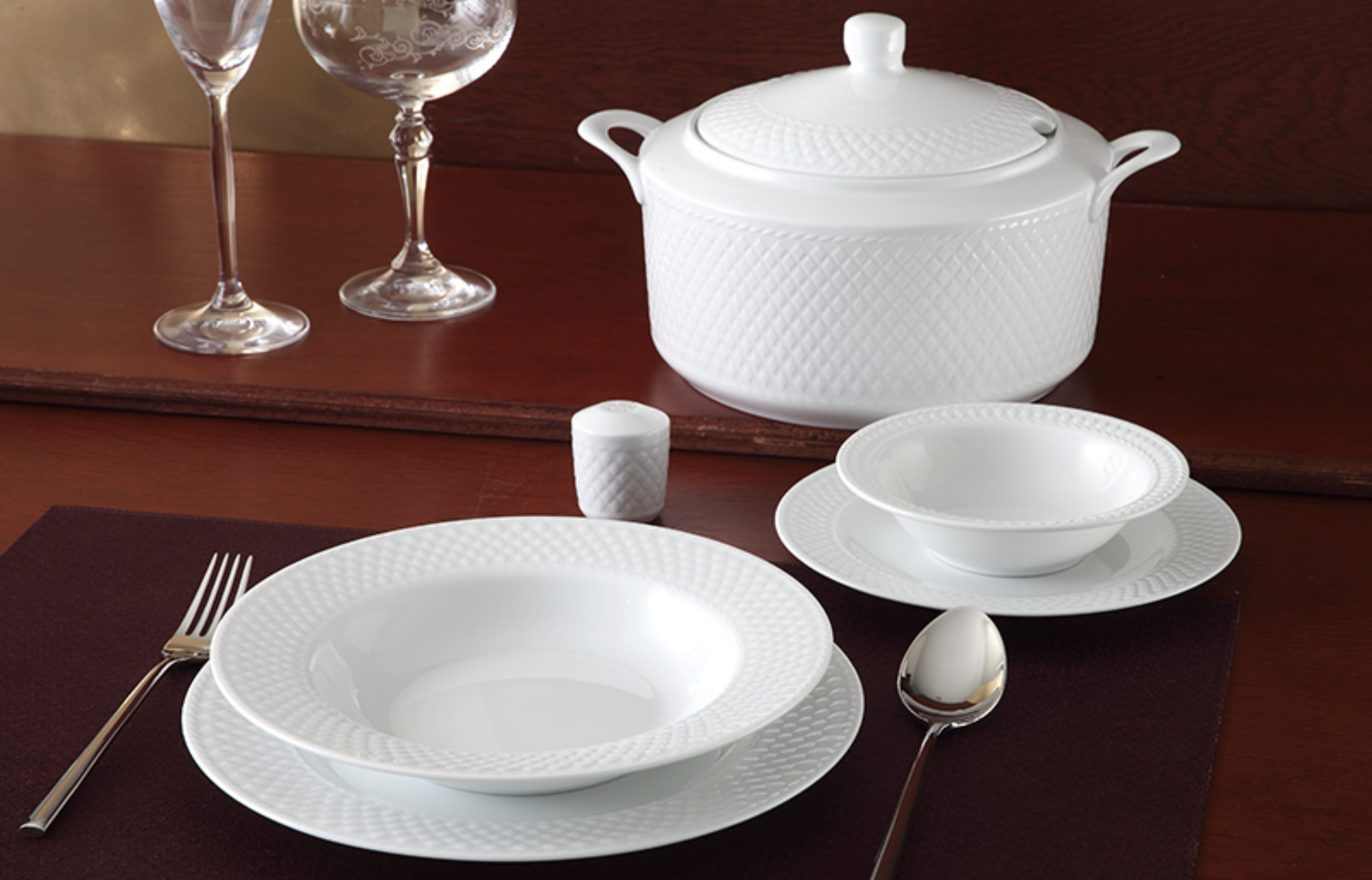 Radiance White - 101 deler porselen