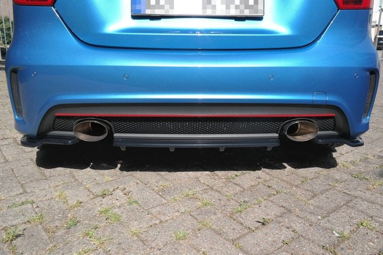 CENTRAL BAKRE SPLITTER (MED VERTIKALA BAR) MERCEDES-BENZ W176 AMG-LINE FÖRORD