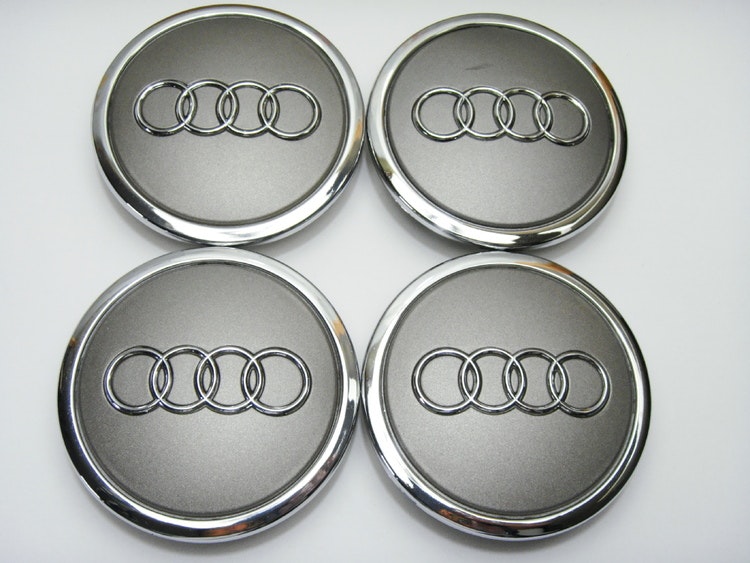 Audi centrum kåpor Grå