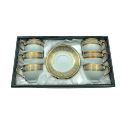 Te/kaffekoppar set med guldfärgad mönsterlinje
