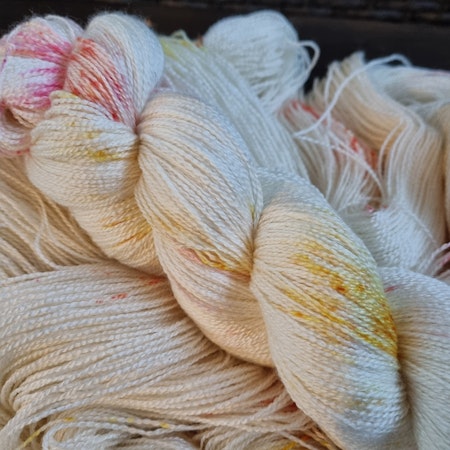 To rette og en vrrrang -luksus lace