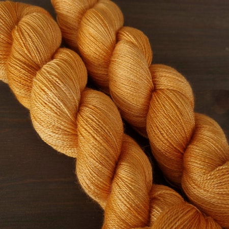 Oransje rust -luksus lace