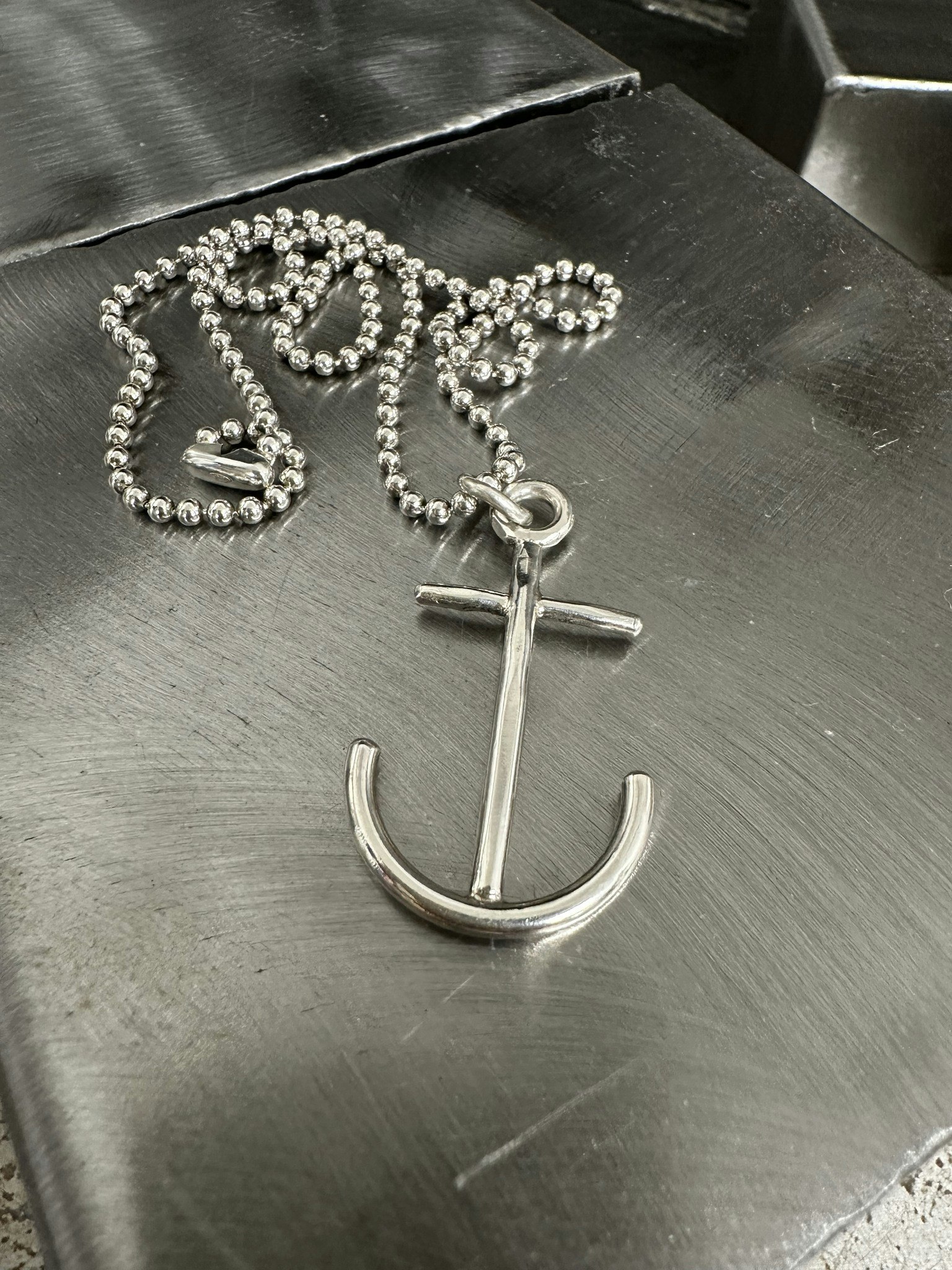 ANCHOR silverhalsband med stort ankare