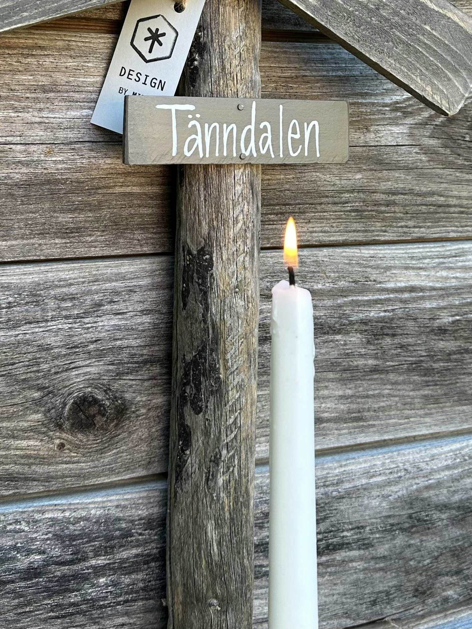 Väggljusstake Ledkryss - Natur - Röd
